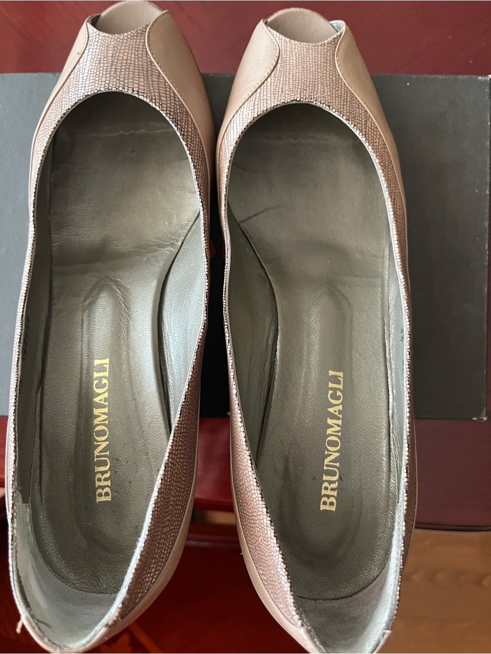 Bruno Magli Light Tan Peep-Toe Leather Wedge Shoes, made in Italy, size 38
